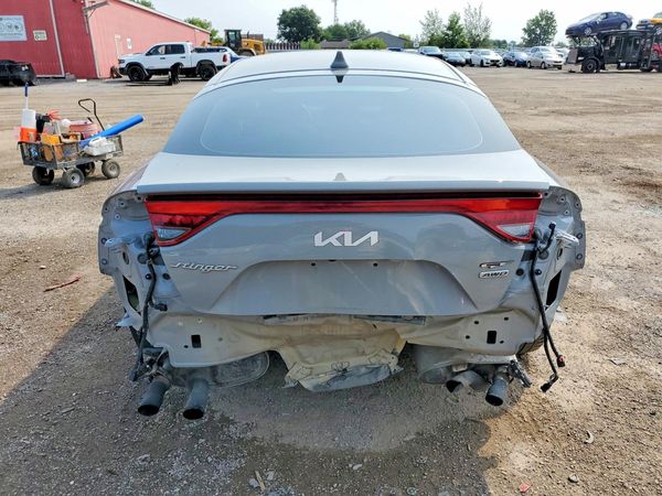 2022 KIA STINGER GT2