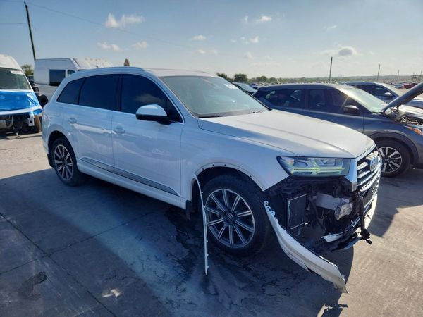 2017 AUDI Q7 quattro Prestige