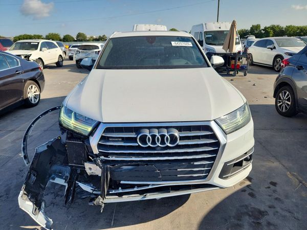 2017 AUDI Q7 quattro Prestige