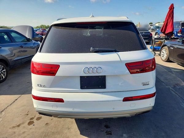 2017 AUDI Q7 quattro Prestige