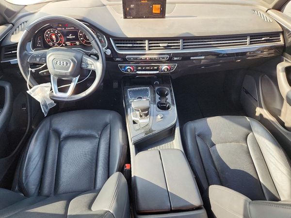 2017 AUDI Q7 quattro Prestige