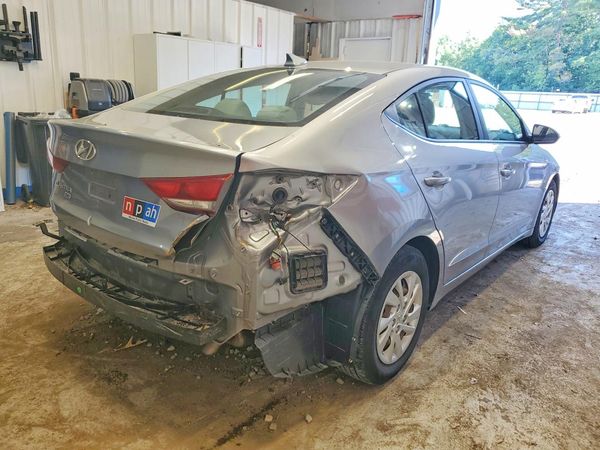 2017 HYUNDAI ELANTRA SE Base