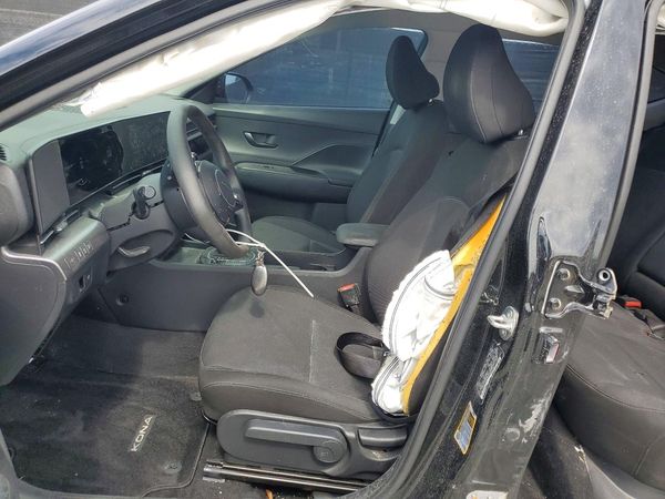 2024 HYUNDAI KONA
