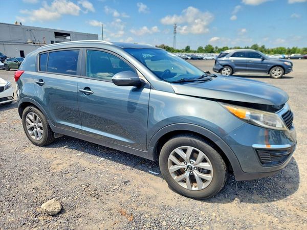 2015 KIA SPORTAGE GL - Middle-low