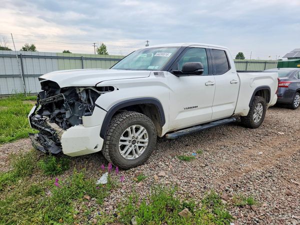 2022 TOYOTA TUNDRA SR5
