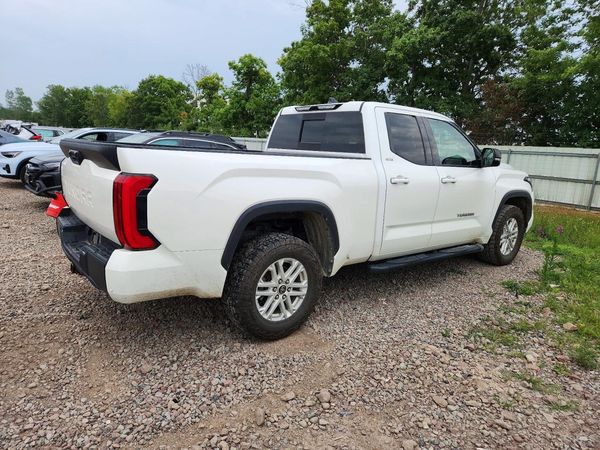 2022 TOYOTA TUNDRA SR5