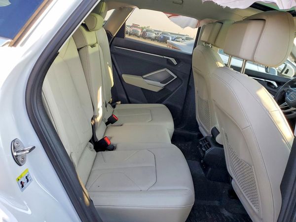 2020 AUDI Q3 quattro Premium Plus