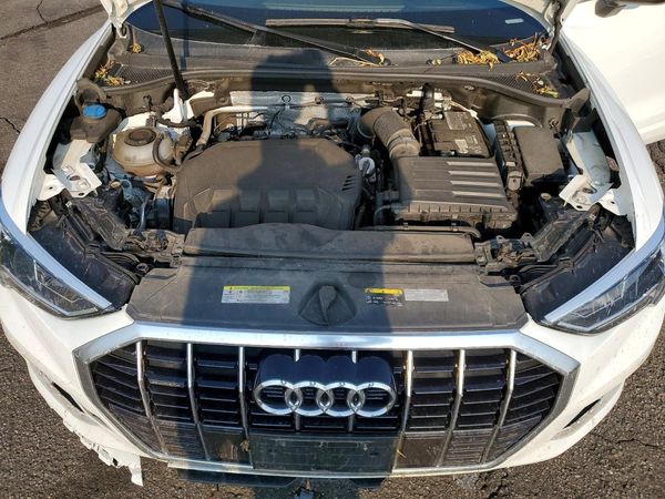 2020 AUDI Q3 quattro Premium Plus