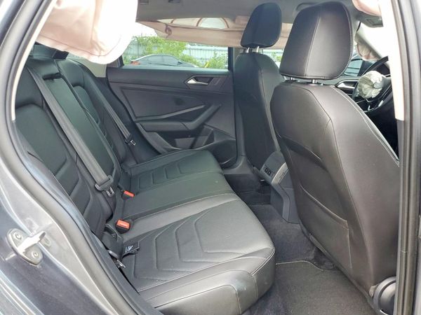 2021 VOLKSWAGEN JETTA SEL Premium