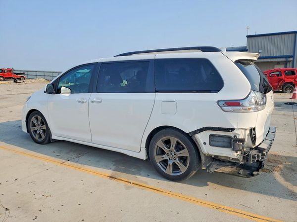 2018 TOYOTA SIENNA SE/SE Premium
