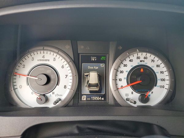 2018 TOYOTA SIENNA SE/SE Premium