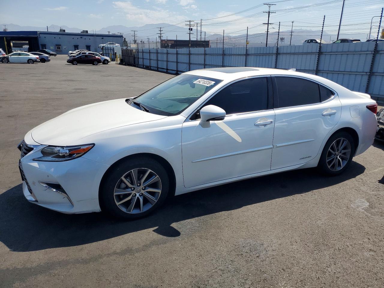 2018 LEXUS ES 300h