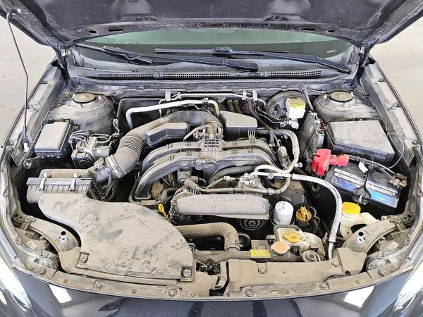 2020 SUBARU OUTBACK Premium — Engine bay