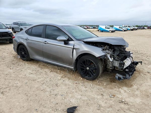 2026 TOYOTA CAMRY — Passenger 3/4