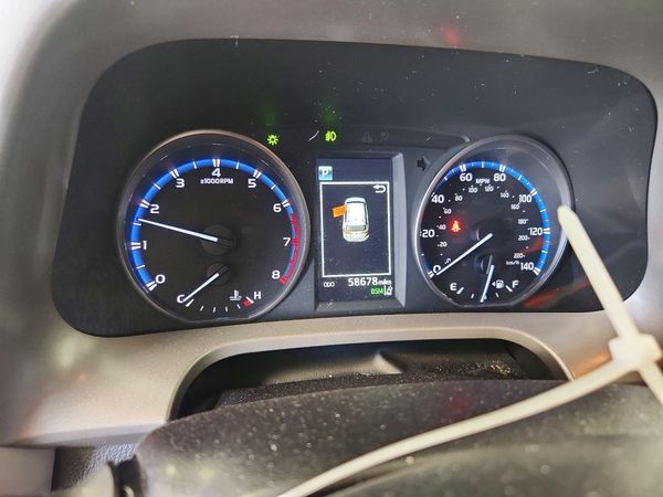 2018 TOYOTA RAV4 Adventure/XLE