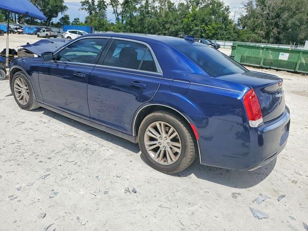 2017 CHRYSLER 300