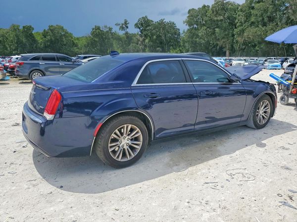 2017 CHRYSLER 300