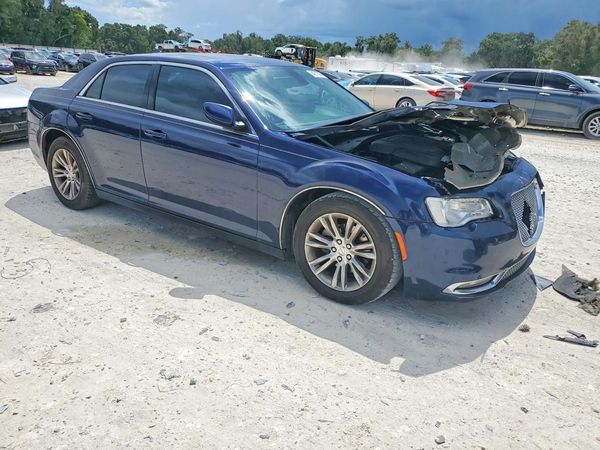 2017 CHRYSLER 300