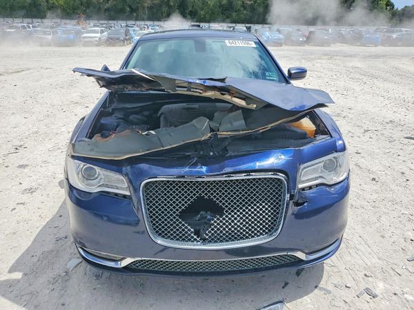 2017 CHRYSLER 300