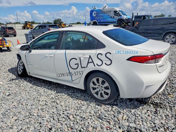 2022 TOYOTA COROLLA
