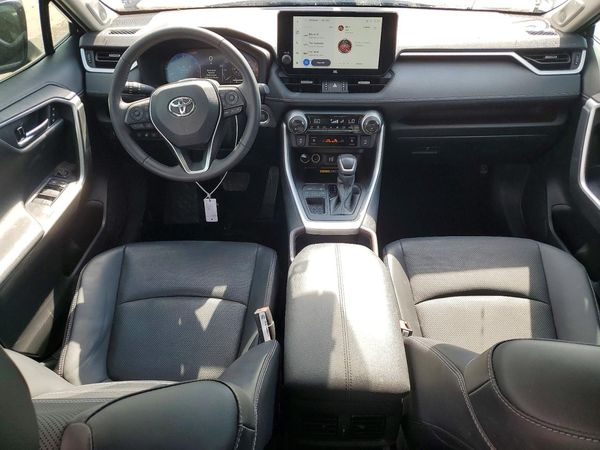 2024 TOYOTA RAV4 Limited