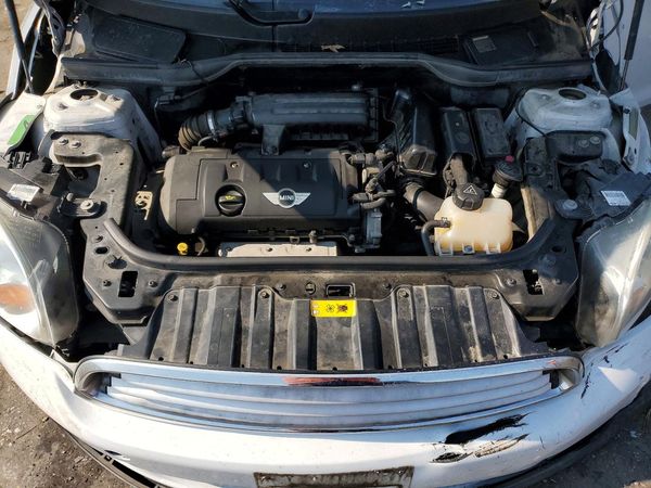 2012 MINI COOPER — Engine bay