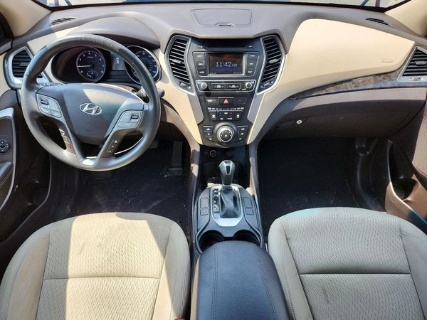 2017 HYUNDAI SANTA FE Base