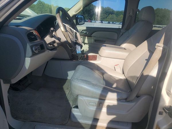 2012 CHEVROLET TAHOE LTZ