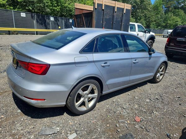 2015 AUDI A3