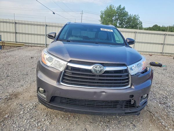 2016 TOYOTA HIGHLANDER