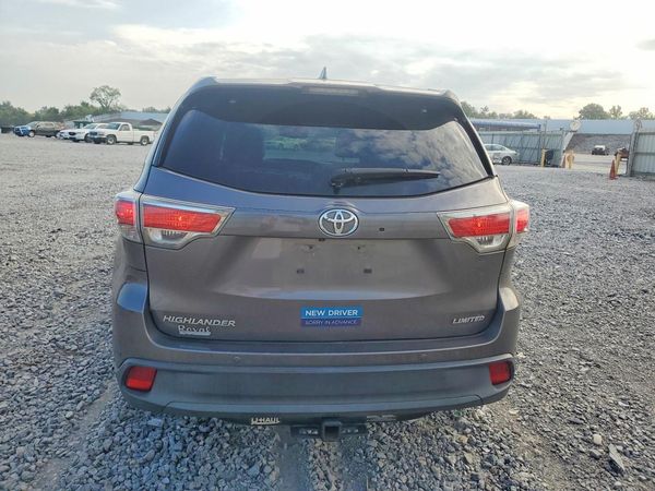 2016 TOYOTA HIGHLANDER