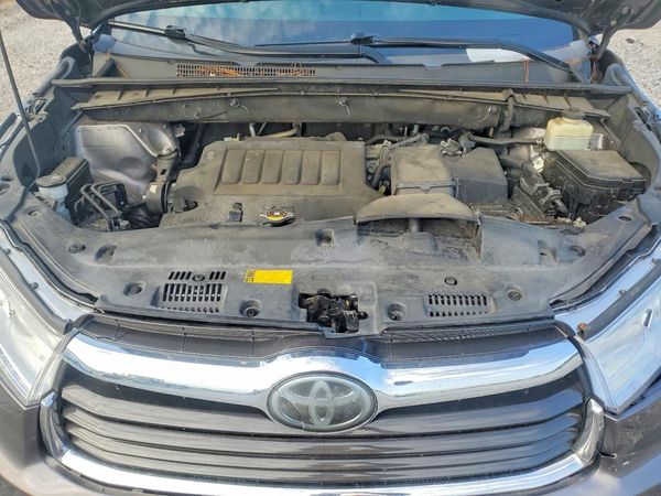 2016 TOYOTA HIGHLANDER