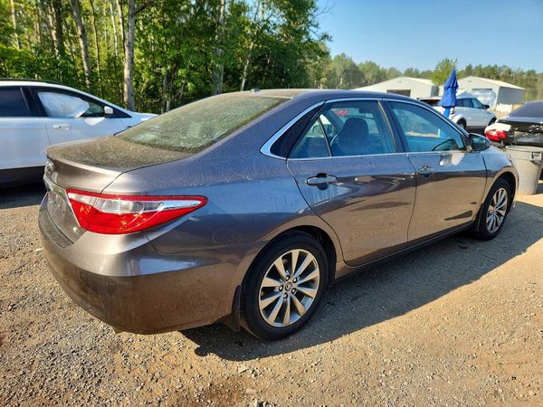 2016 TOYOTA CAMRY
