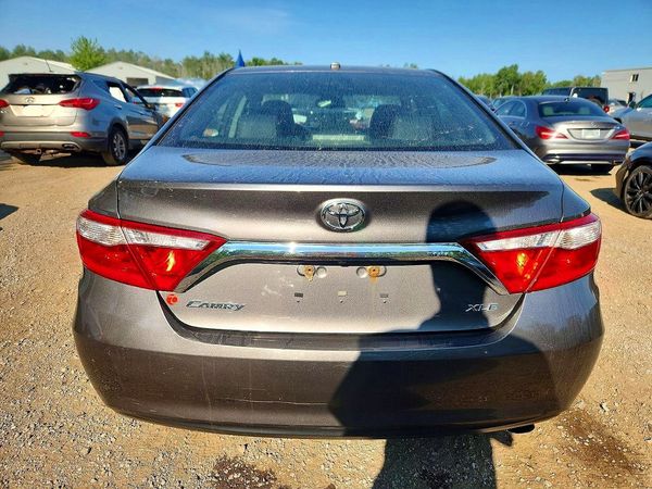 2016 TOYOTA CAMRY