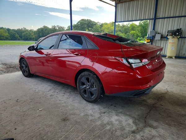 2022 HYUNDAI ELANTRA SEL w/ Convenience Pkg