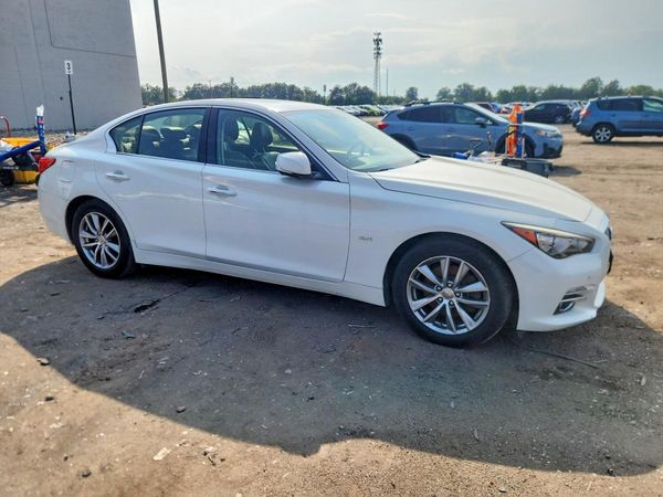 2017 INFINITI Q50