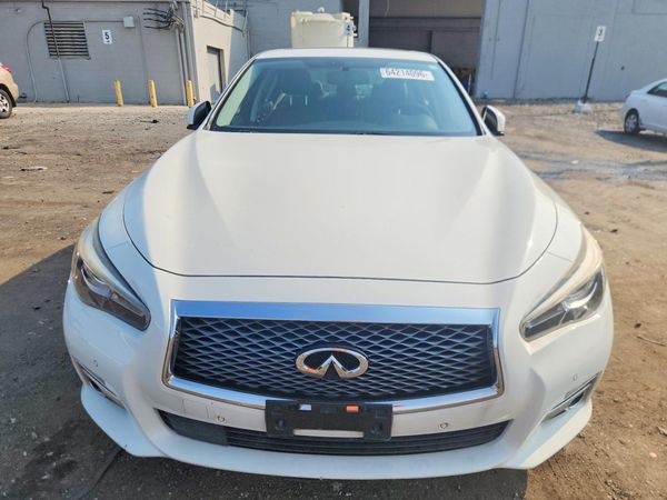 2017 INFINITI Q50