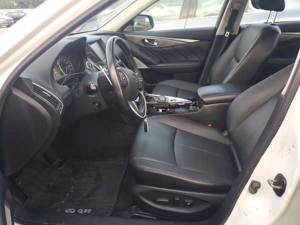 2017 INFINITI Q50