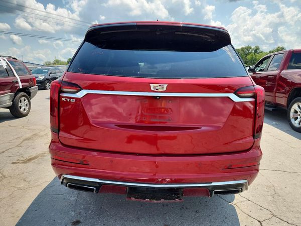 2021 CADILLAC XT6 Luxury