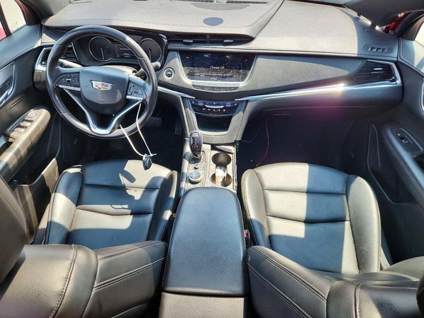 2021 CADILLAC XT6 Luxury