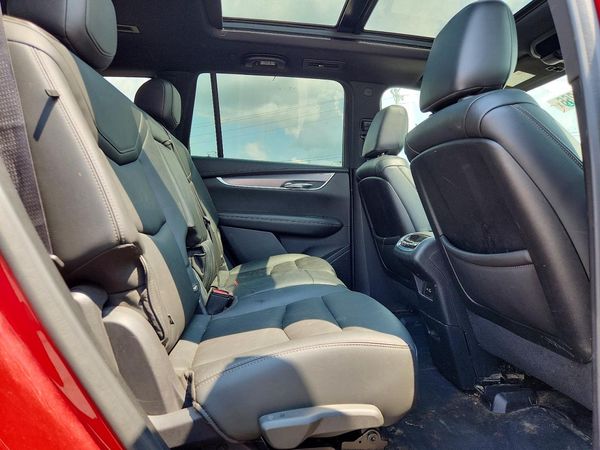 2021 CADILLAC XT6 Luxury