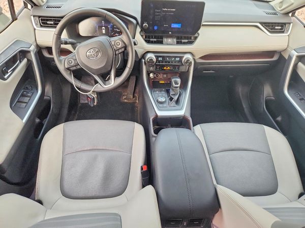 2023 TOYOTA RAV4 Limited