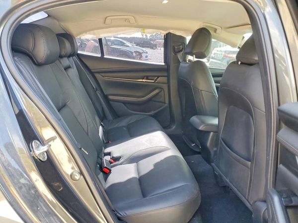 2025 MAZDA 3 Select Sport Package