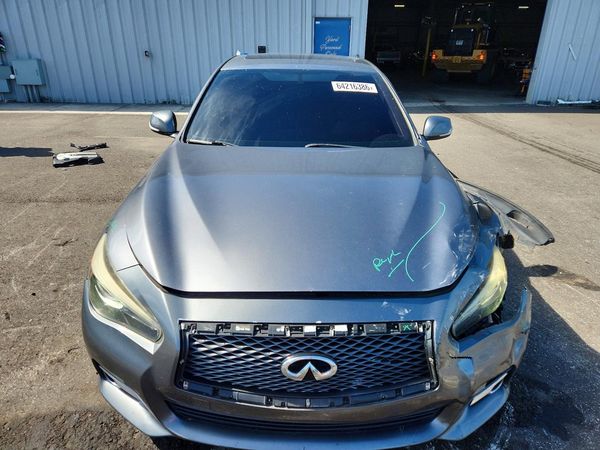 2015 INFINITI Q50