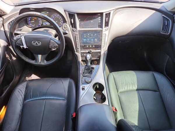 2015 INFINITI Q50