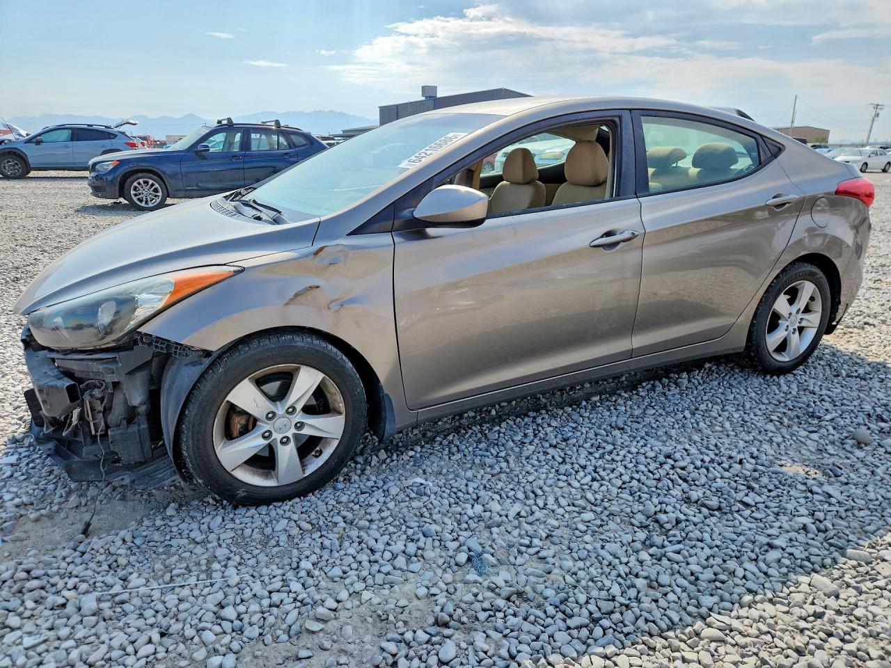 2013 HYUNDAI ELANTRA