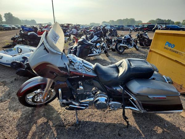 2015 HARLEY-DAVIDSON FLSE