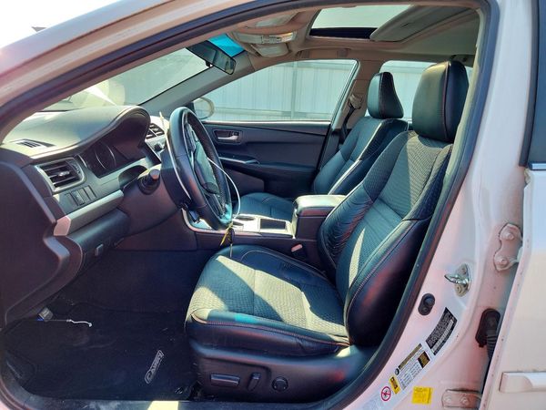 2015 TOYOTA CAMRY