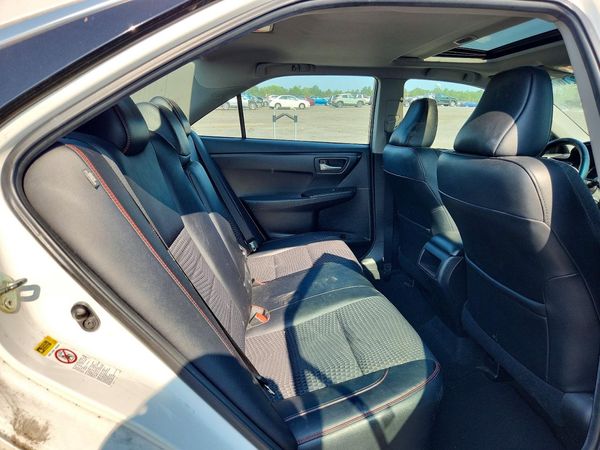 2015 TOYOTA CAMRY