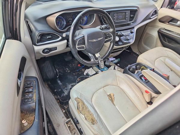 2017 CHRYSLER PACIFICA